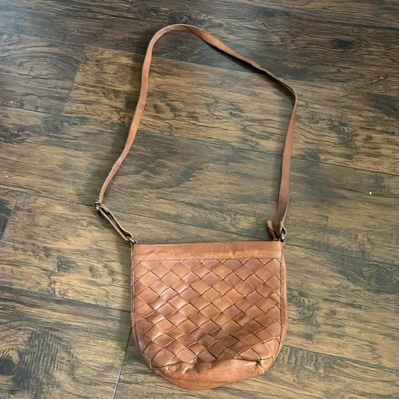 Vilencia of Holland Leather Shoulder bag - Picture 2 of 9